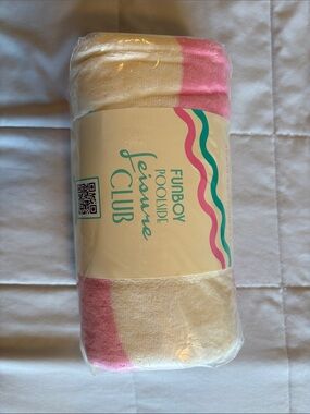 Funboy Poolside Leisure Club Pink & Cream Beach Towel